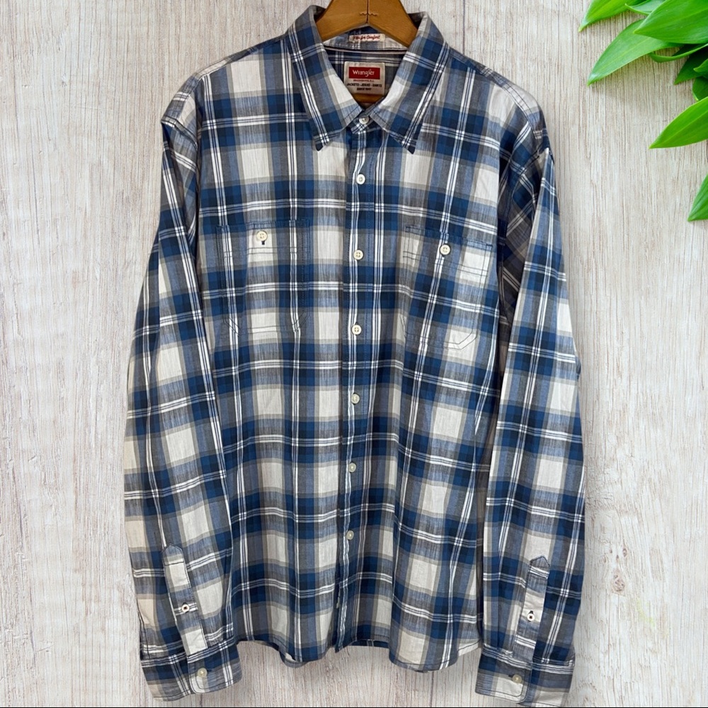 Mens Wrangler long sleeve shirt - Size XL